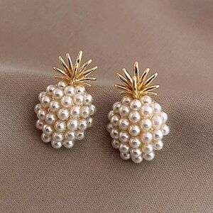 Pineapple pearl 14k gold stud earrings